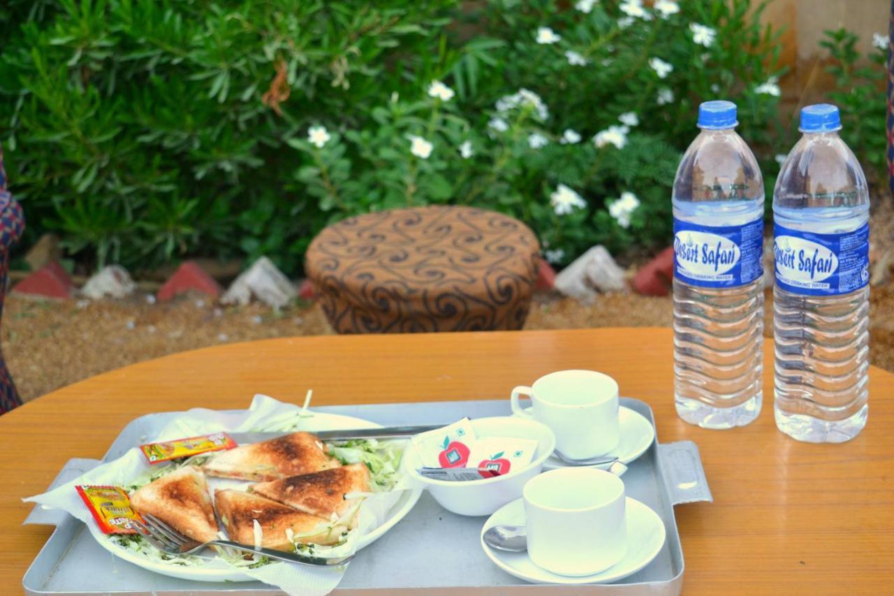 Hotel Kavi Palace ไจซัลเมอร์ ภายนอก รูปภาพ