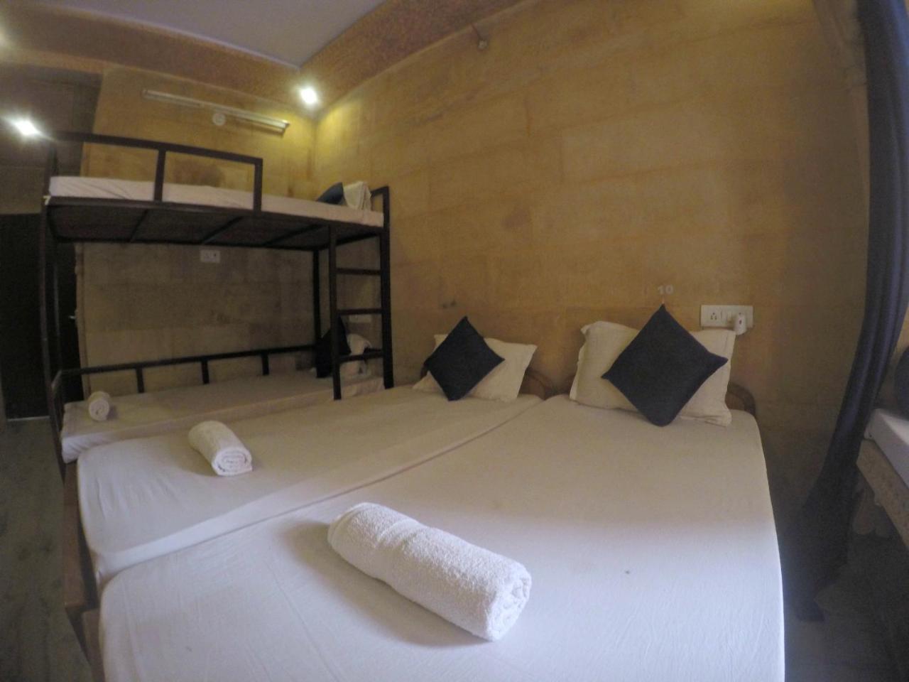 Hotel Kavi Palace ไจซัลเมอร์ ภายนอก รูปภาพ
