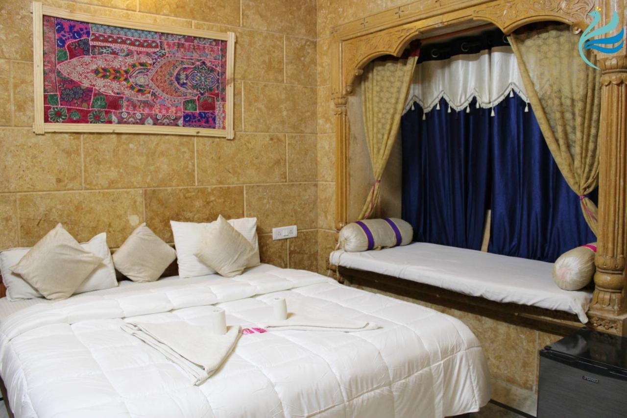 Hotel Kavi Palace ไจซัลเมอร์ ภายนอก รูปภาพ